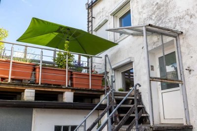 *** 3 EBENEN - 2 KÜCHEN - 1 traumhafte TERRASSE und zentrale LAGE ***