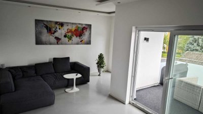 Moderne Penthouse Wohnung + Große Dachterrasse + Smart Home + EBK + Parkplatz