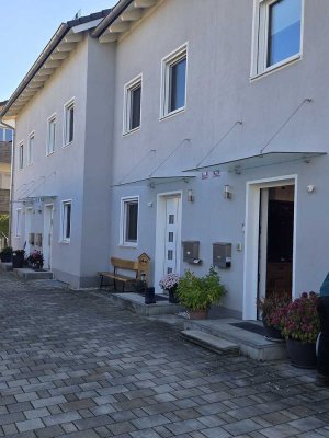 Hochwertiges Reiheneckhaus in bester Lage in Mühldorf zu verkaufen - VB