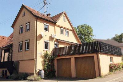 Wohnen am Fuße der Burg - Fachwerkhaus mit Garten und großer Terrasse