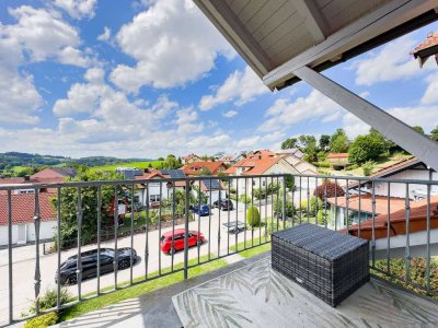 Dein neues Zuhause mit neuer Küche, Balkon und Raum zum Ankommen.