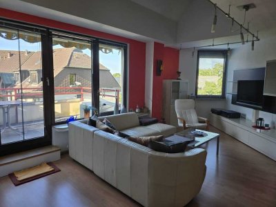 Möbliert! Einziehen und wohlfühlen, Top eingerichtete Dachgeschosswohnung / Klima. u. offener Kamin