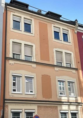 Neu sanierte 3 Zi. Wohnung Neu-Ulm City