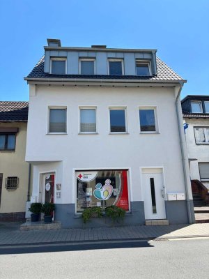 Kapitalanleger aufgepasst! gepflegtes Wohn- & Geschäftshaus im Herzen von Weilerswist