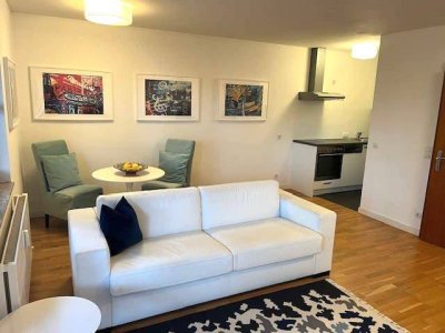 Salzburg Riedenburg: Oase der Ruhe 33,64 qm Garconniere mit 5 qm Balkon, sonnig, inklusive Tiefgarage