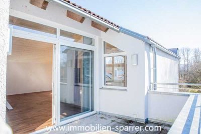 Helle zentrumsnahe 2-Zimmer-Maisonette-Wohnung mit sonniger Dachterrasse und Blick ins Grüne