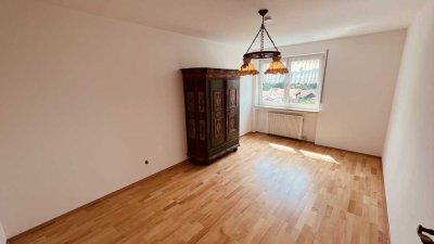 Neu grundsanierte 4,5 Zimmer-Wohnung über den Dächern von Buchloe