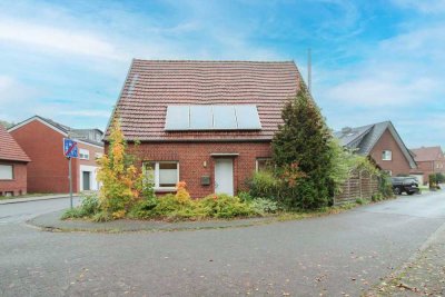 Ebenerdiges Wohnen mit Komfort – 5-Zimmer-Haus mit Kamin, Solar & kleinem Garten