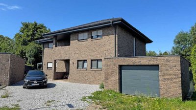 Modernes und großzügiges Einfamilienhaus in schöner Lage von Voerde!