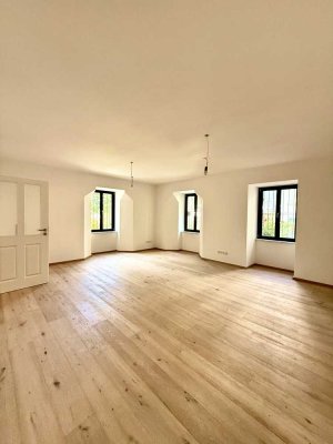 Eleganter Altbau & moderne Ausstattung – 3 Zi + Wohnküche, WG- & Büro-tauglich, Top-Lage Michelsberg