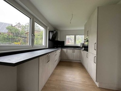 Neuwertig renovierte 4-Zimmer-Wohnung in ruhiger Lage mit großzügiger Gartenfläche