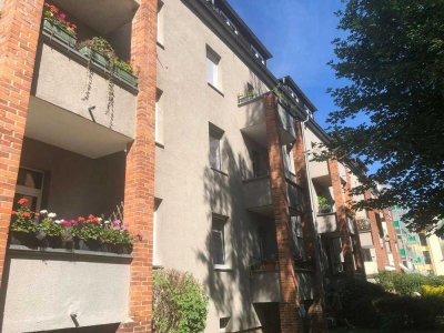 Praktische 4-Raum-Wohnung mit Balkon und Gartenabteil* in Stadtfeld-Ost