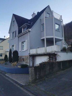 Freistehendes Einfamilienhaus mit Garten - ein Traum für Familien