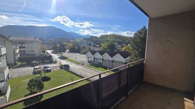 3-Zimmer-Wohnung mit Loggia - Sanierungsbedürftig für &lt;1.000€/m²