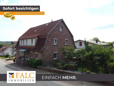 Schönes Bauernhaus mit Doppelgarage in Balsbach