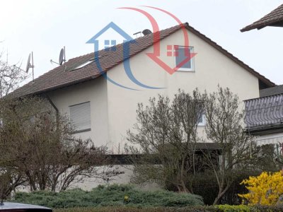 Zwei- bis Dreifamilienhaus
Mehrgenerationenhaus 
in ruhiger Lage