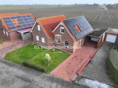 Upleward-Trockenstrand! Renovierte Doppelhaushälfte mit Carport, Gartenanlage, Terrasse und freien B