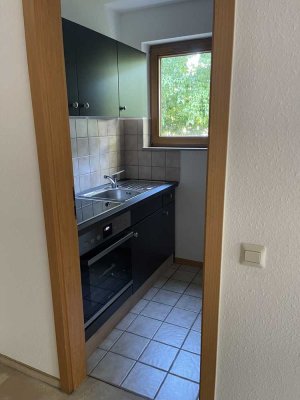 Stilvolle 2-Raum-EG-Wohnung mit eigenem Garten und Einbauküche in Stuttgart