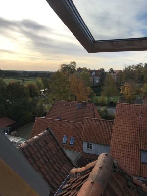 Dachgeschosswohnung über zwei Etagen mit traumhaften Ausblick. Provisionsfrei.