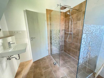 *Neubau*Dachausbau* Wohnen in Bestlage