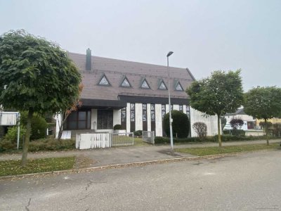 Ehemaliges Kirchengebäude in Erkenbrechtsweiler zu verkaufen