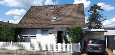 Freisteh. Einfamilienhaus Hilden-Süd, Sanierung o. Abriß/Neubau, Erikasiedlung, Fertighaus Bj. 1971