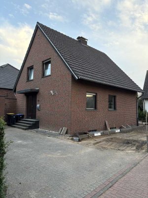 EFH mit Garage (freistehend)