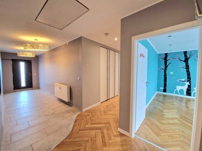 Verborgener Luxus trifft Großzügigkeit – 300 m² Wohnerlebnis mit 100 m² Wohnbereich, & Garten