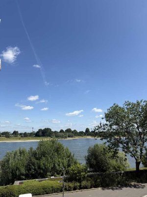 DEM WASSER SO NAHE - GRIMMLINGHAUSEN 3 ZIMMER MIT UMLAUFENDEN BALKON