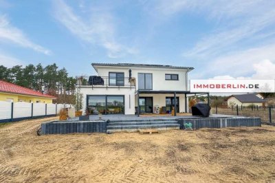 IMMOBERLIN.DE - Toplage für den Weitblick! Exquisites Energieeffizienzhaus in neuwertigem Zustand