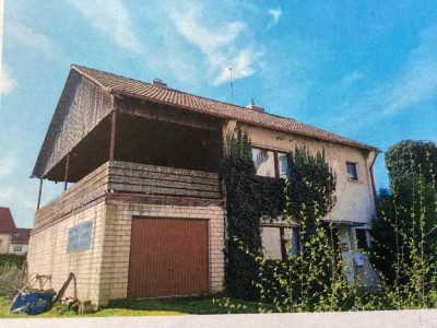 Freistehendes Einfamilienhaus mit Garten und Garage in Herbstein/Lanzenhain