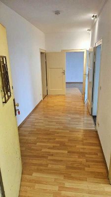 WOHNEN IM ZENTRUM-NORD - HALLO KLEINE FAMILIE...