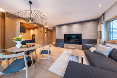 Hochwertig möblierte 2 Zi. EG-Wohnung