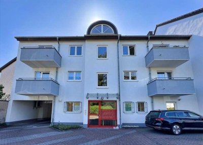 Charmante Dachgeschoss-Wohnung Koblenzer Straße
