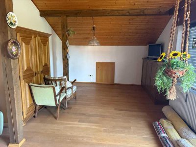 3-Zimmer-Dachgeschosswohnung mit Einbauküche in Bad Endorf