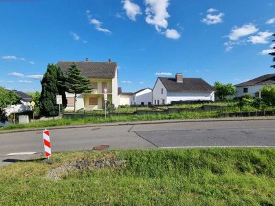 Kapitalanlage / Mehrfamilienhaus + Wirtschaftsgebäude zu verkaufen / vielseitig nutzbar