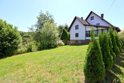 Attraktives Einfamilienhaus mit Potenzial - Garten und Garage in idyllischer Lage