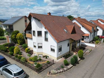 Vermietetes Zweifamilienhaus in Hochdorf