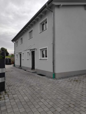 Exklusive Doppelhaushälfte (KfW 40)