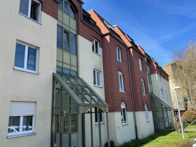 Verwirklichen Sie Ihren Wohntraum - top gepflegte 3-ZW mit EBK, Gäste WC und Balkon zu vermieten
