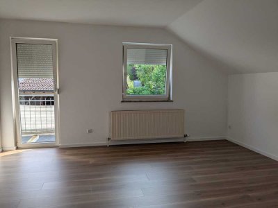 Schöne 2-Zimmer-DG-Wohnung mit EBK in Ruhstorf an der Rott
