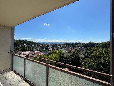 Lichtdurchflutete Wohnung mit Ötscherblick