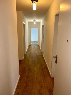 Schöne 3-Zimmer-Wohnung mit EBK und Balkon in Altötting