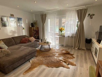 Stilvolle 3-Zimmer-EG-Wohnküche, Bad mit Balkon/Garten und Einbauküche in Gorxheimertal