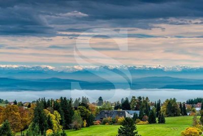 Traumhaftes Grundstück mit Blick auf die Alpen! Bestandsgebäude inklusive