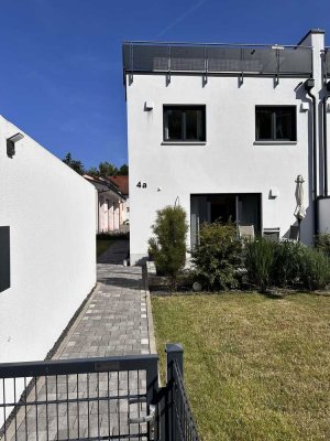 Großes und neuwertiges 5-Zimmer-Haus mit Einbauküche, großer Dachterrasse in Mallersdorf-Pfaffenberg