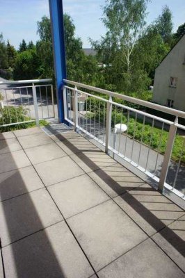 Idyllischer Wohntraum mit großem Balkon und offener Küche im 1.OG