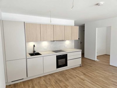 Neubauwohnung mit großem Balkon und Einbauküche
