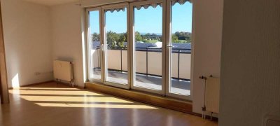 Sehr helle 3 ZKB mit Ausblick zu vermieten