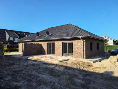 Moderne, barrierefreie Doppelhaushälfte in Friedeburg – Bezugsfertig ab dem 01.10.2025